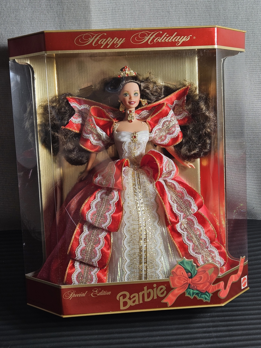1997 Happy Holidays Barbie 10th Anniversary Special Edition NRFB Doll